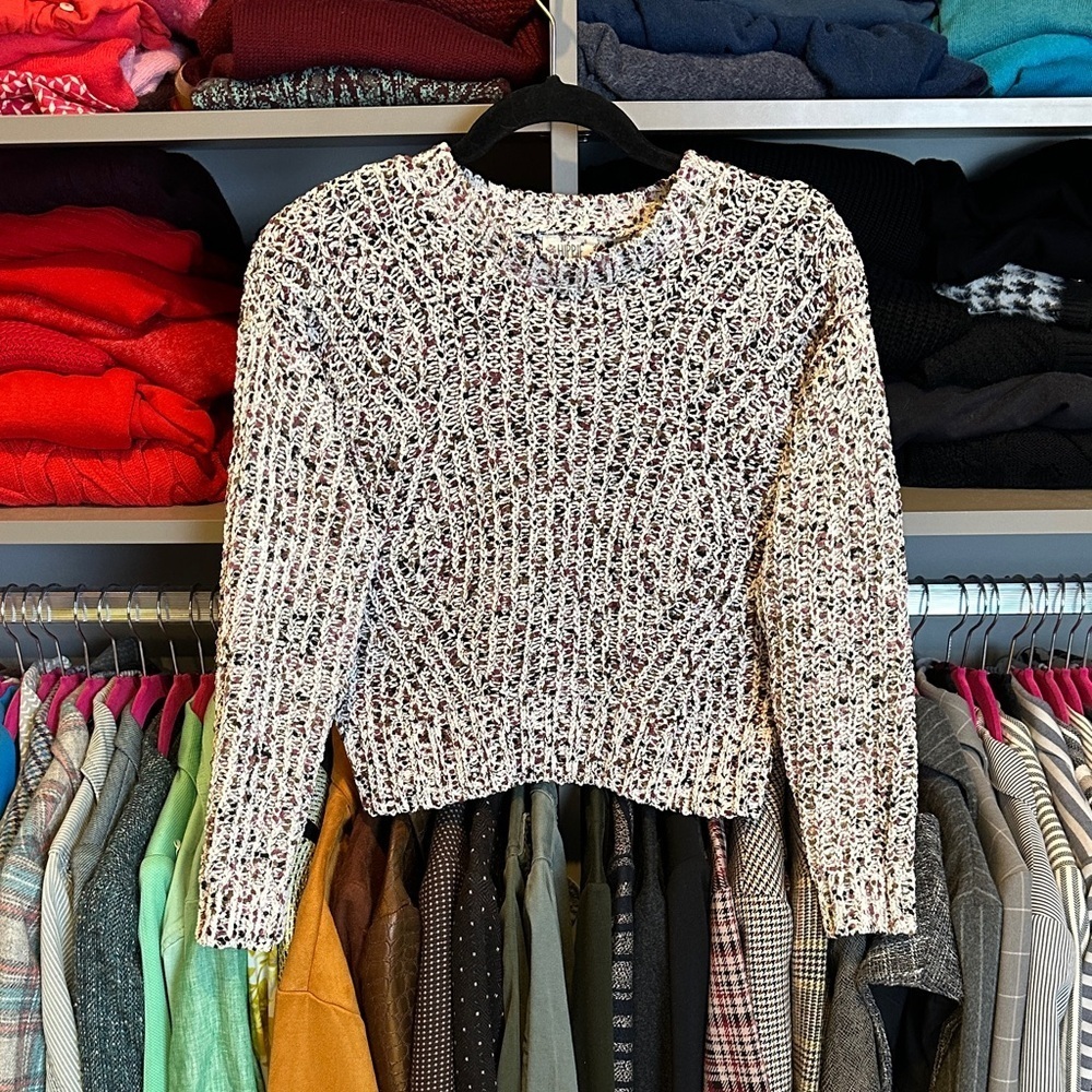Hippie Rose white/mauve/black long sleeve crew neck cropped sweater size XS